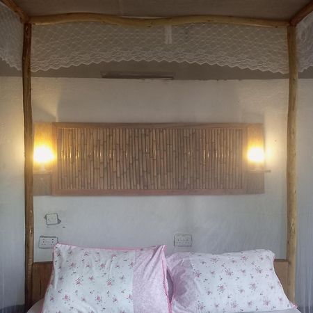 Kibale River Camp Villa Lake Nyabikere Екстериор снимка